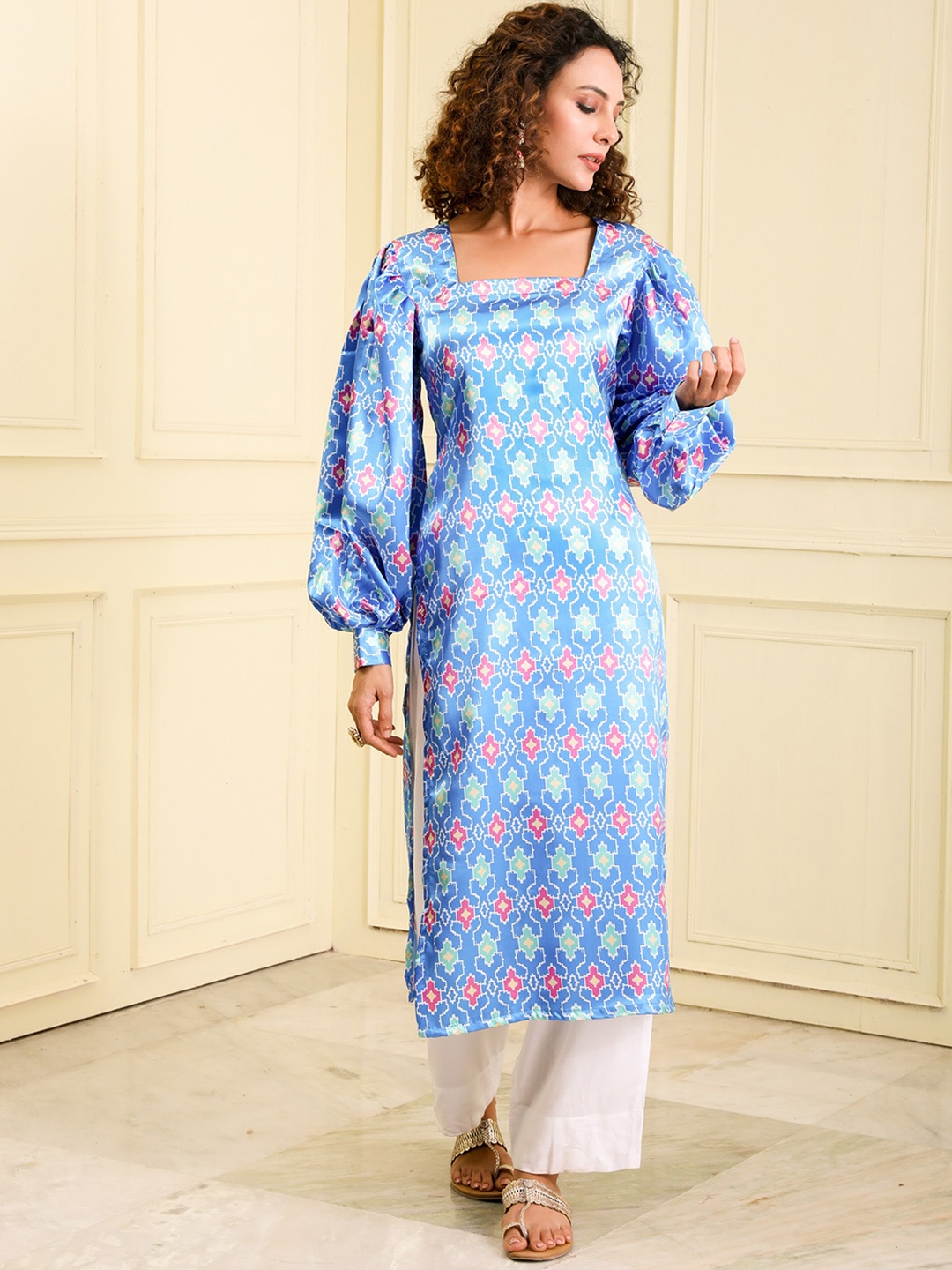 

BEATITUDE Geometric Printed Puff Sleeves Satin Kurta, Blue