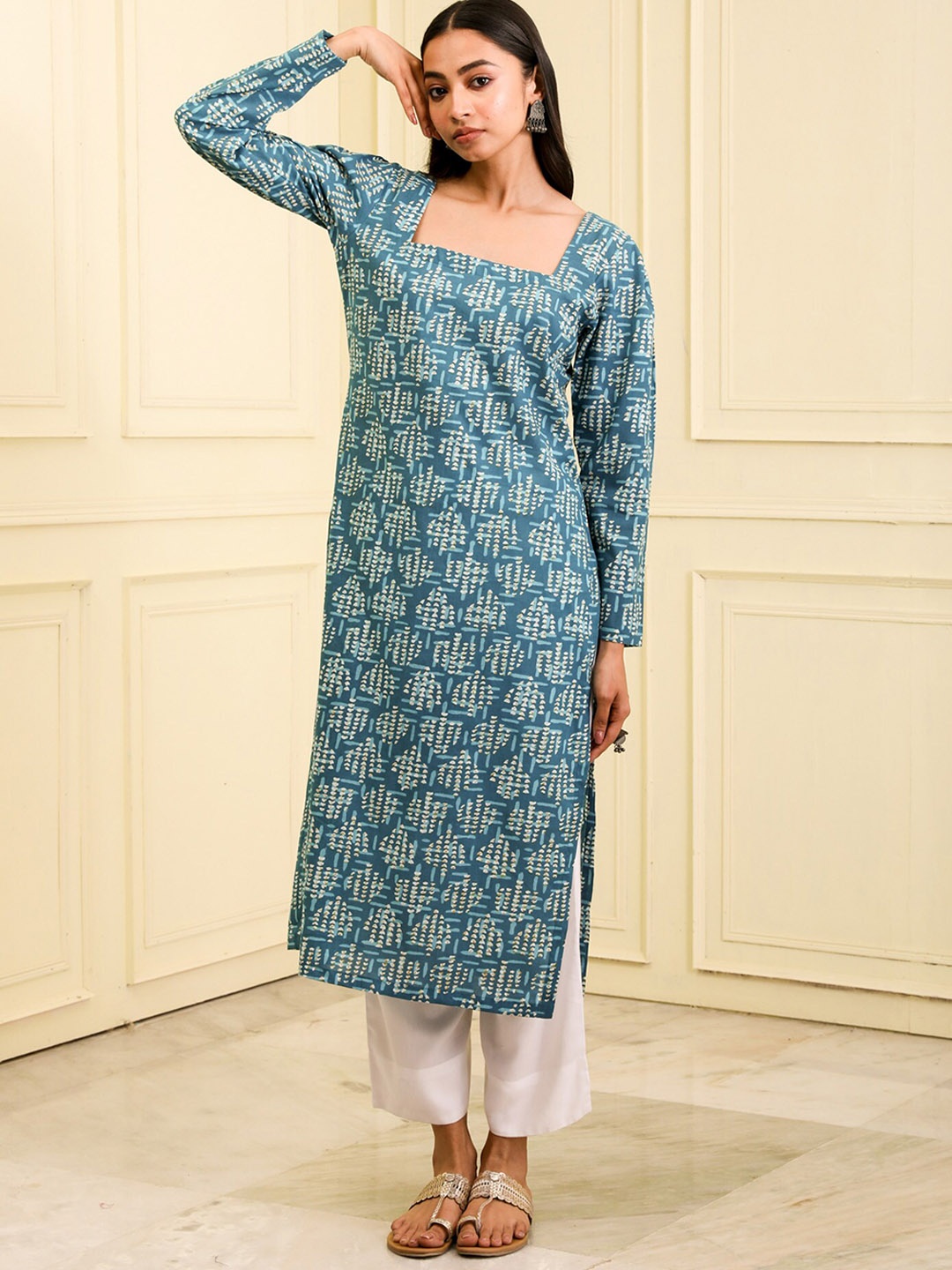 

BEATITUDE Ethnic Motifs Printed Square Neck Puff Sleeves Organic Cotton Kurta, Blue