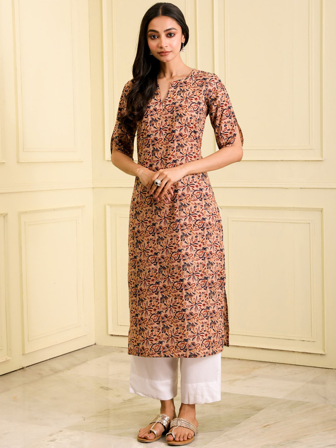 

BEATITUDE Ethnic Motifs Kalamkari Printed Notched Neck Organic Cotton Kurta, Beige