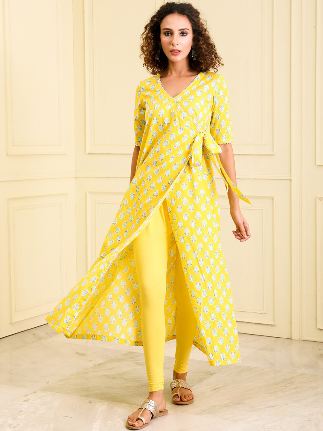 

BEATITUDE V-Neck Ethnic Motifs Printed Organic Cotton Kurta, Yellow