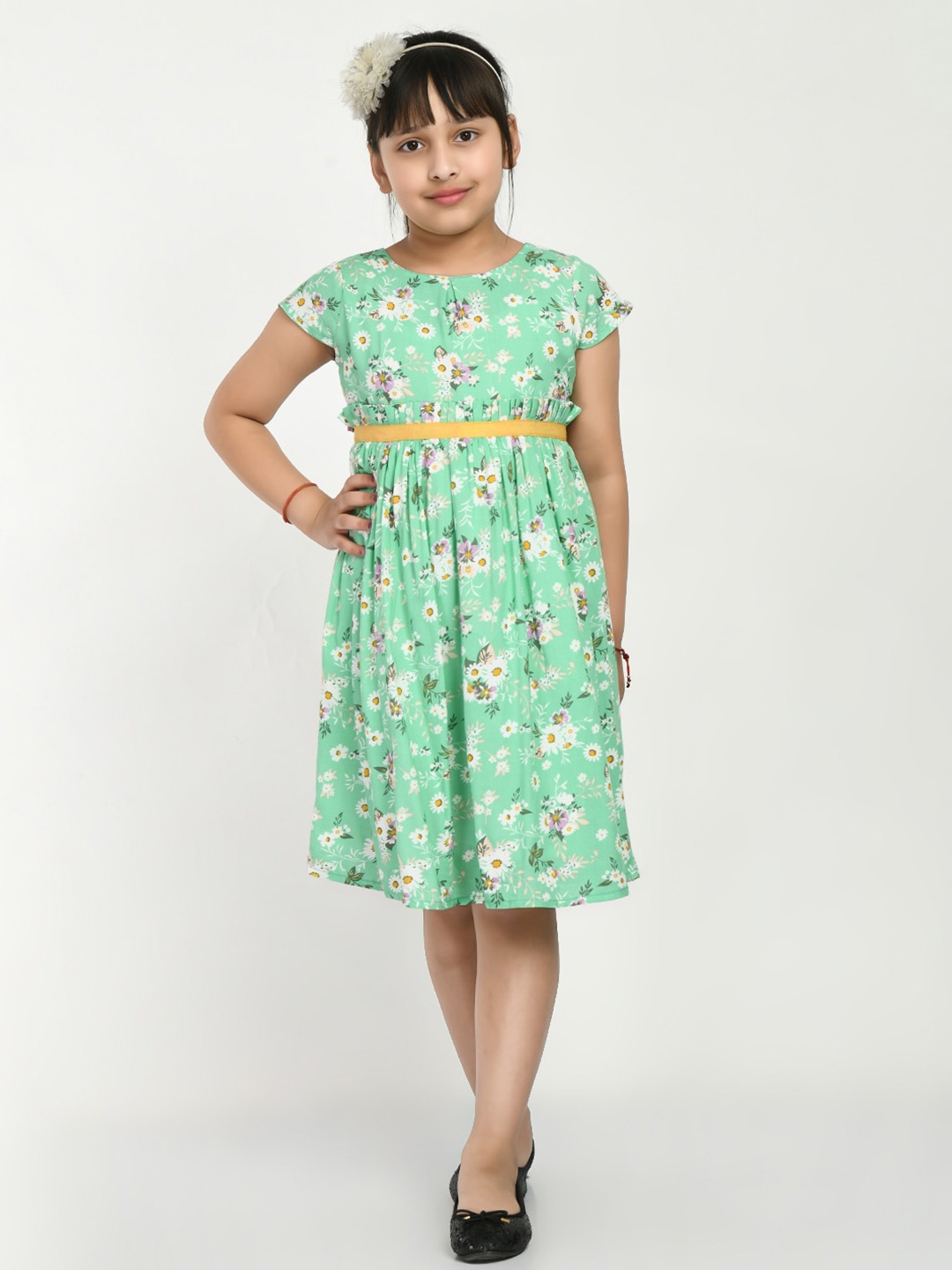 

Bella Moda Girls Floral Printed Pure Cotton Fit & Flare Dress, Green