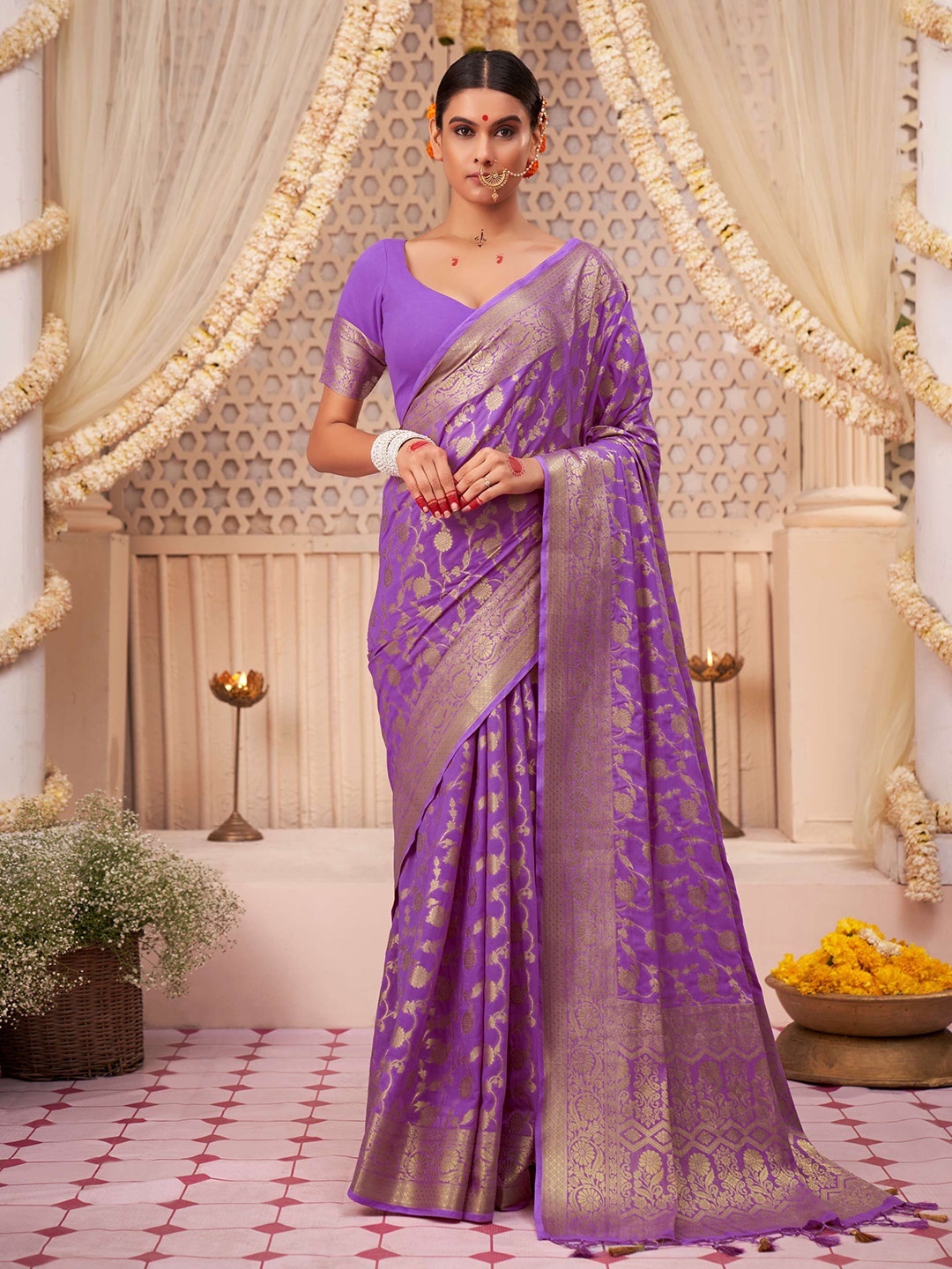 

Vardha Woven Design Zari Banarasi Saree, Purple