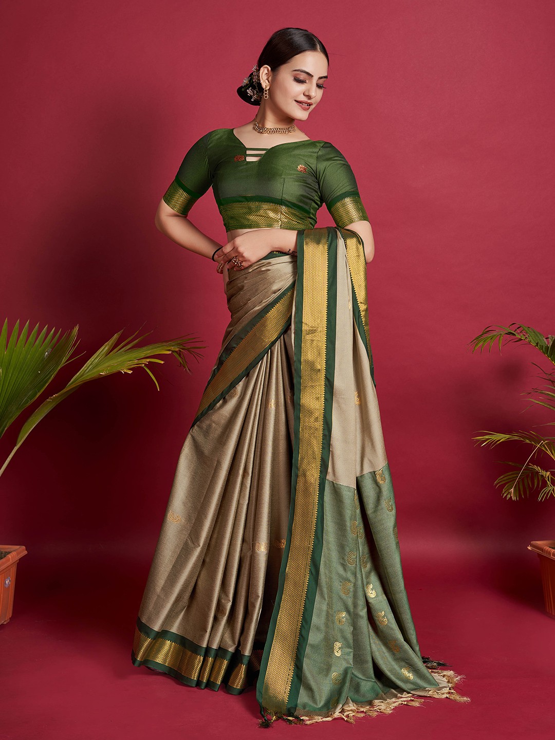

Mitera Ethnic Motif Woven Design Zari Saree, Beige