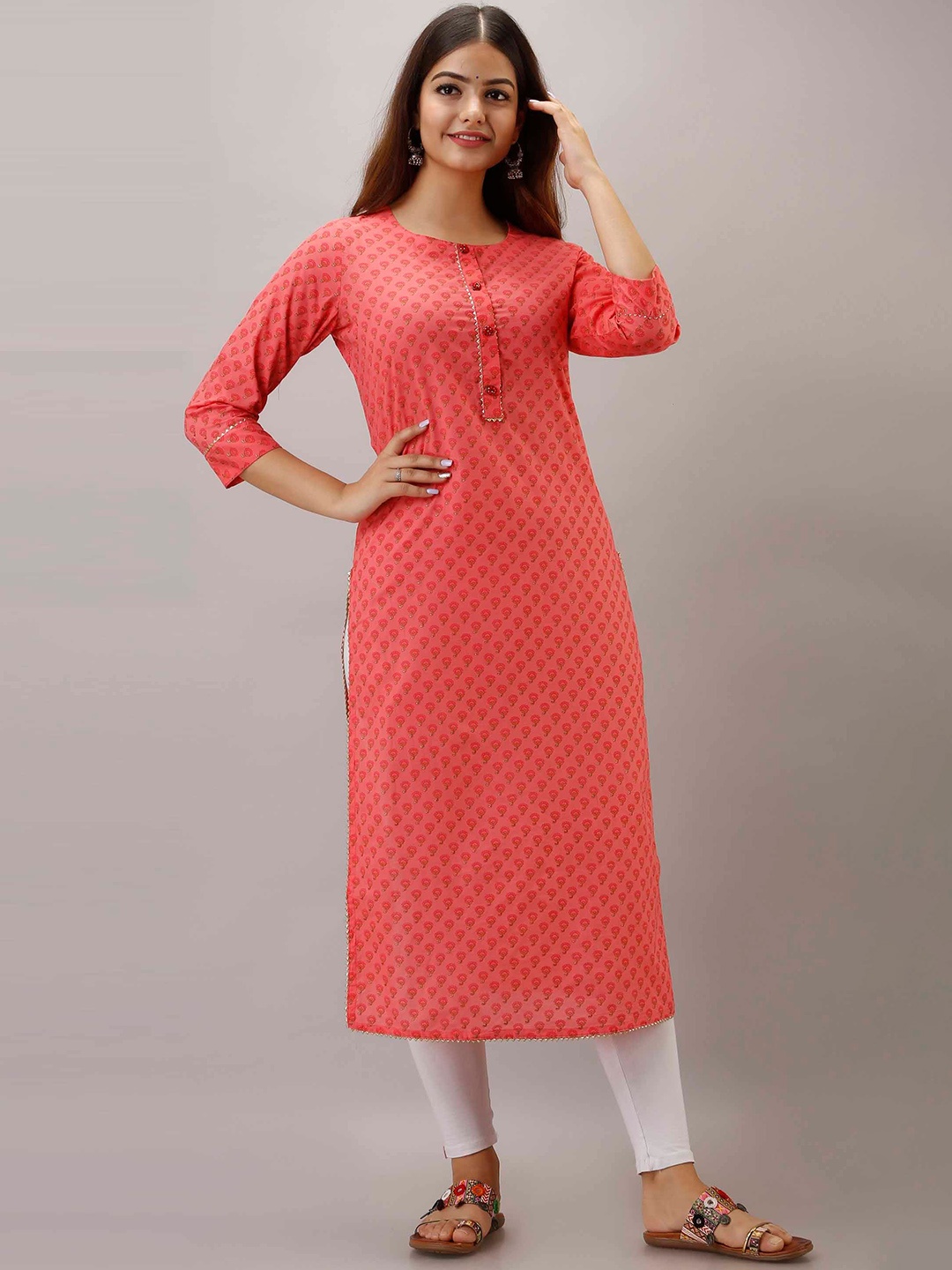 

Pankvi Floral Printed Straight Kurta, Pink