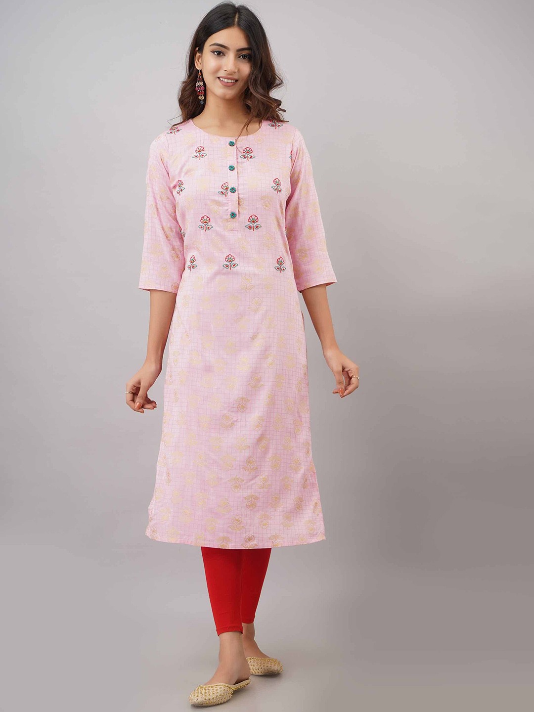 

Pankvi Floral Printed Thread Work Kurta, Pink