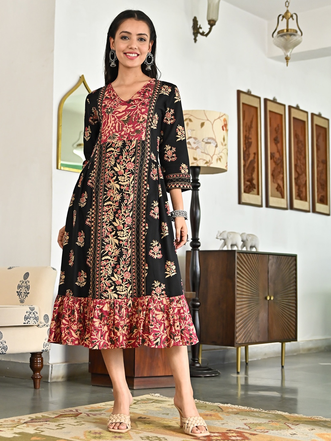 

Rustorange Ethnic Motifs Print A-Line Ethnic Dress, Black