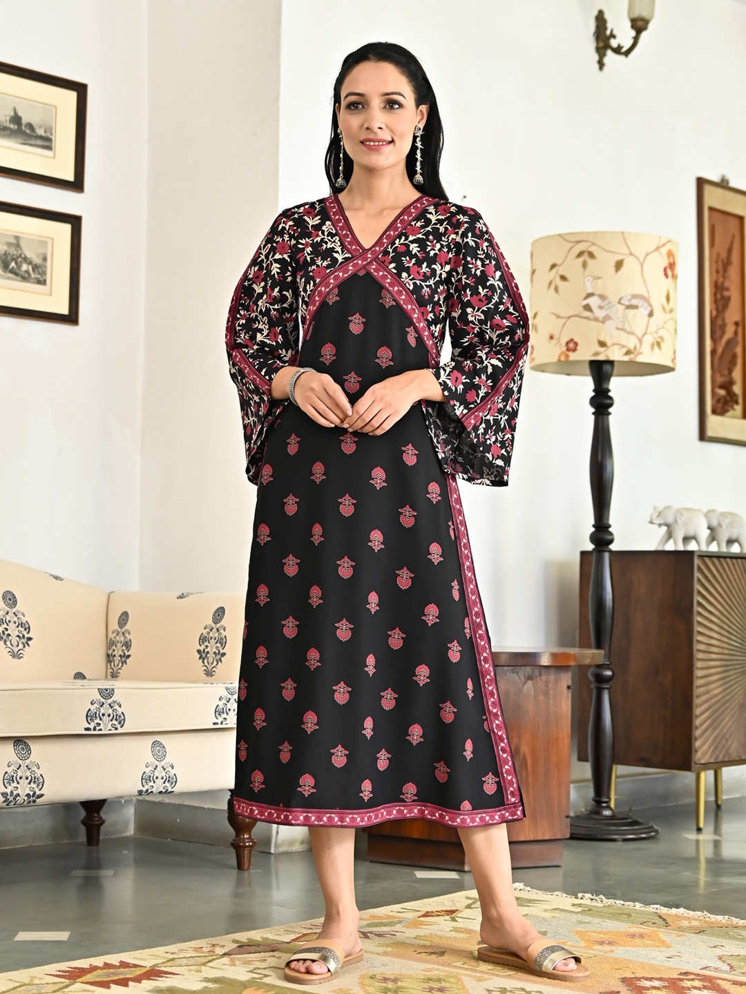 

Rustorange Floral Printed V Neck A-Line Midi Ethnic Dress, Black