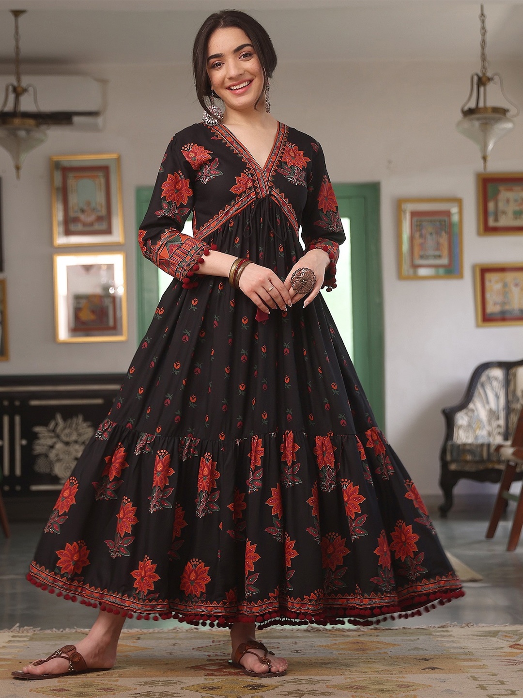 

Rustorange Floral Print Maxi Dress, Black