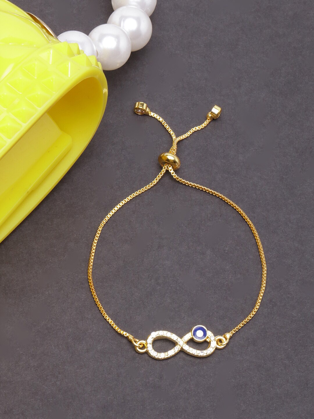 

DressBerry Women Gold-Plated Charm Bracelet
