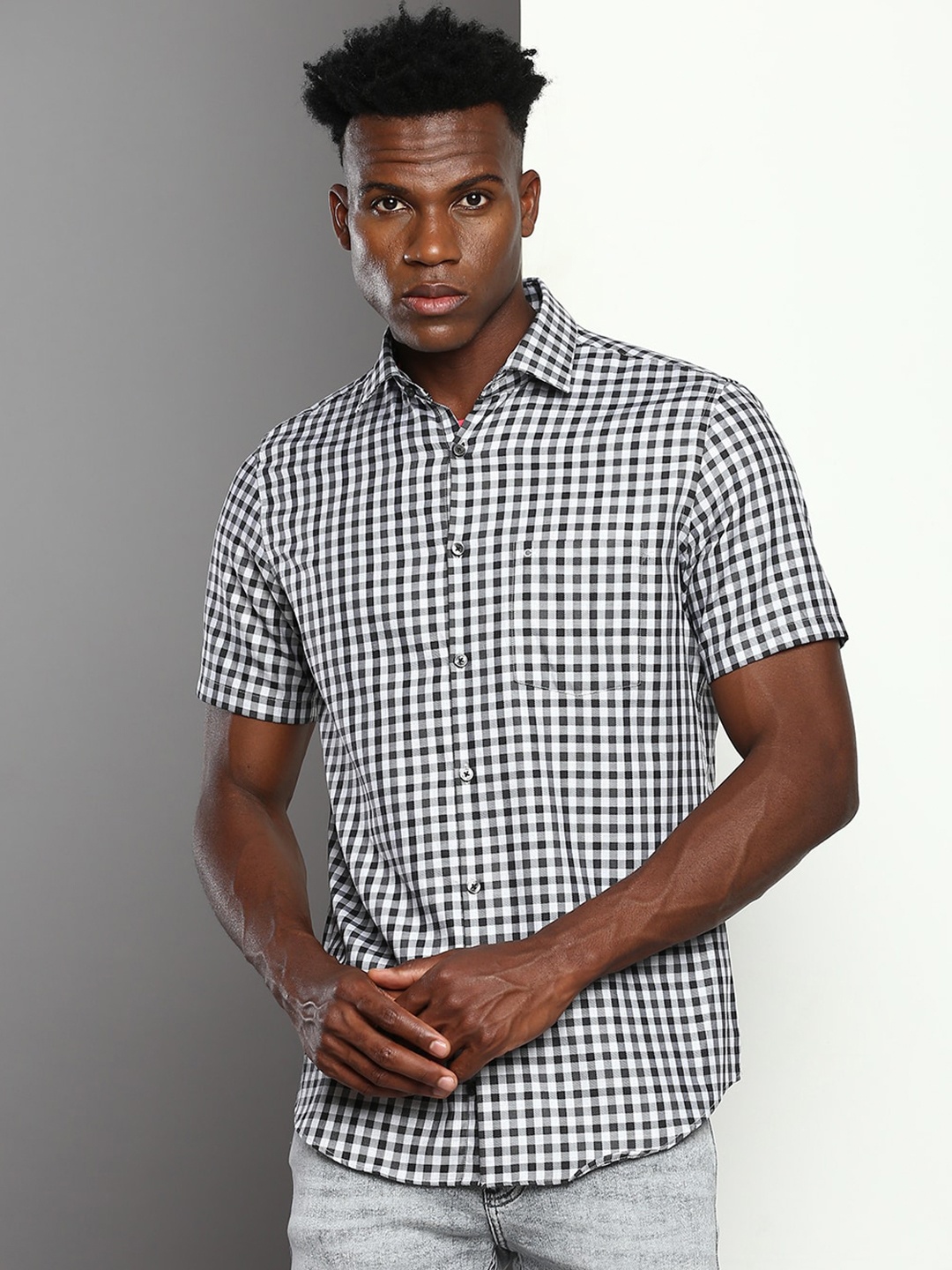 

Calvin Klein Jeans Gingham Checks Slim Fit Cotton Casual Shirt, Black