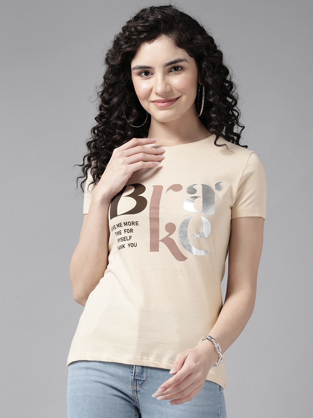 

Cayman Typography Printed Slim Fit Cotton T-shirt, Beige
