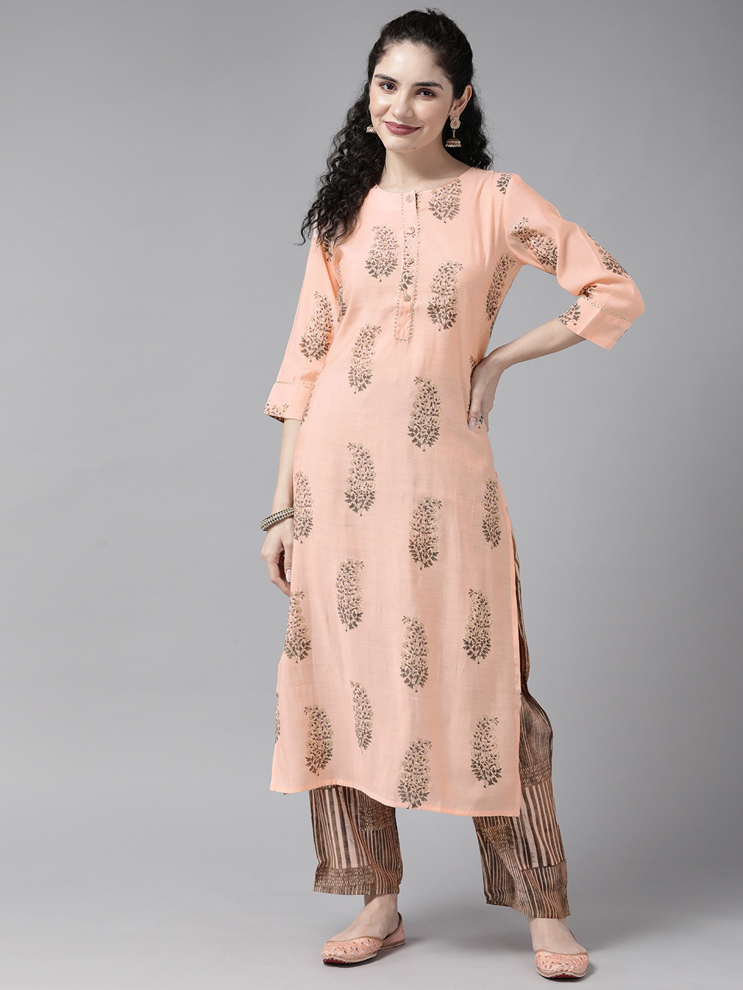 

Cayman Floral Printed Regular Pure Cotton Kurta with Trousers, Peach