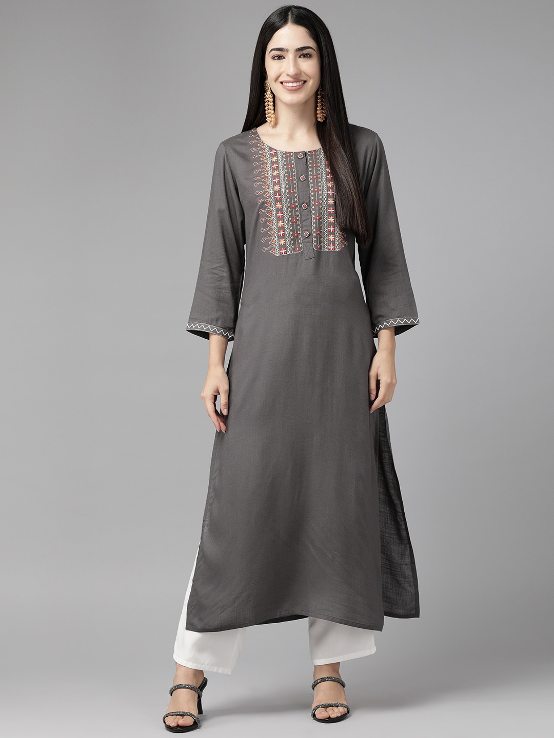 

Cayman Ethnic Motifs Yoke Design Thread Work Pure Cotton Kurta, Olive