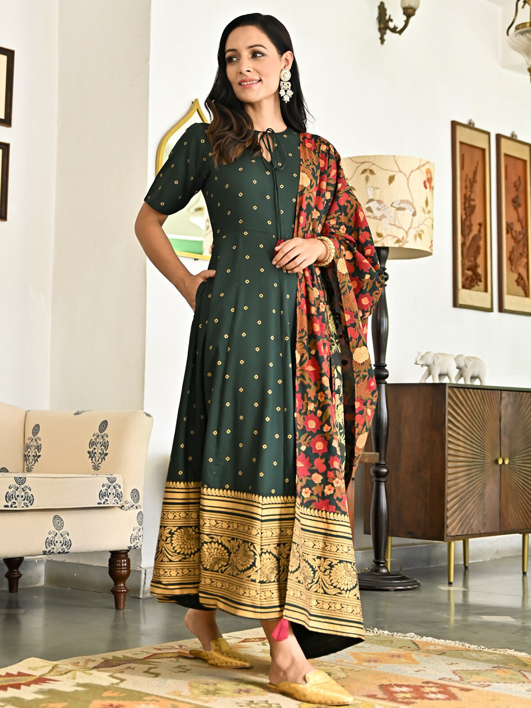 

Rustorange Floral Print A-Line Maxi Ethnic Dress With Dupatta, Green