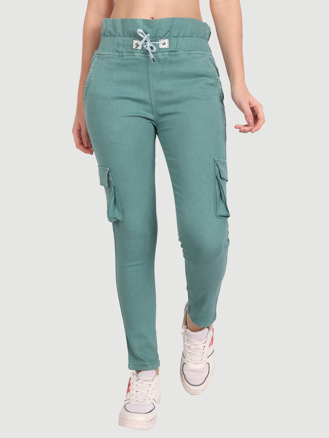 

AngelFab Women Relaxed Regular Fit Mid-Rise Cotton Cargos, Green