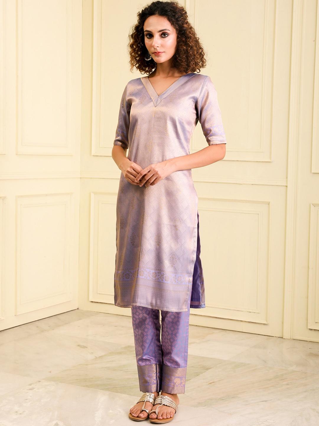 

BEATITUDE Ethnic Motifs Woven Design V-Neck Kurta with Trousers, Lavender