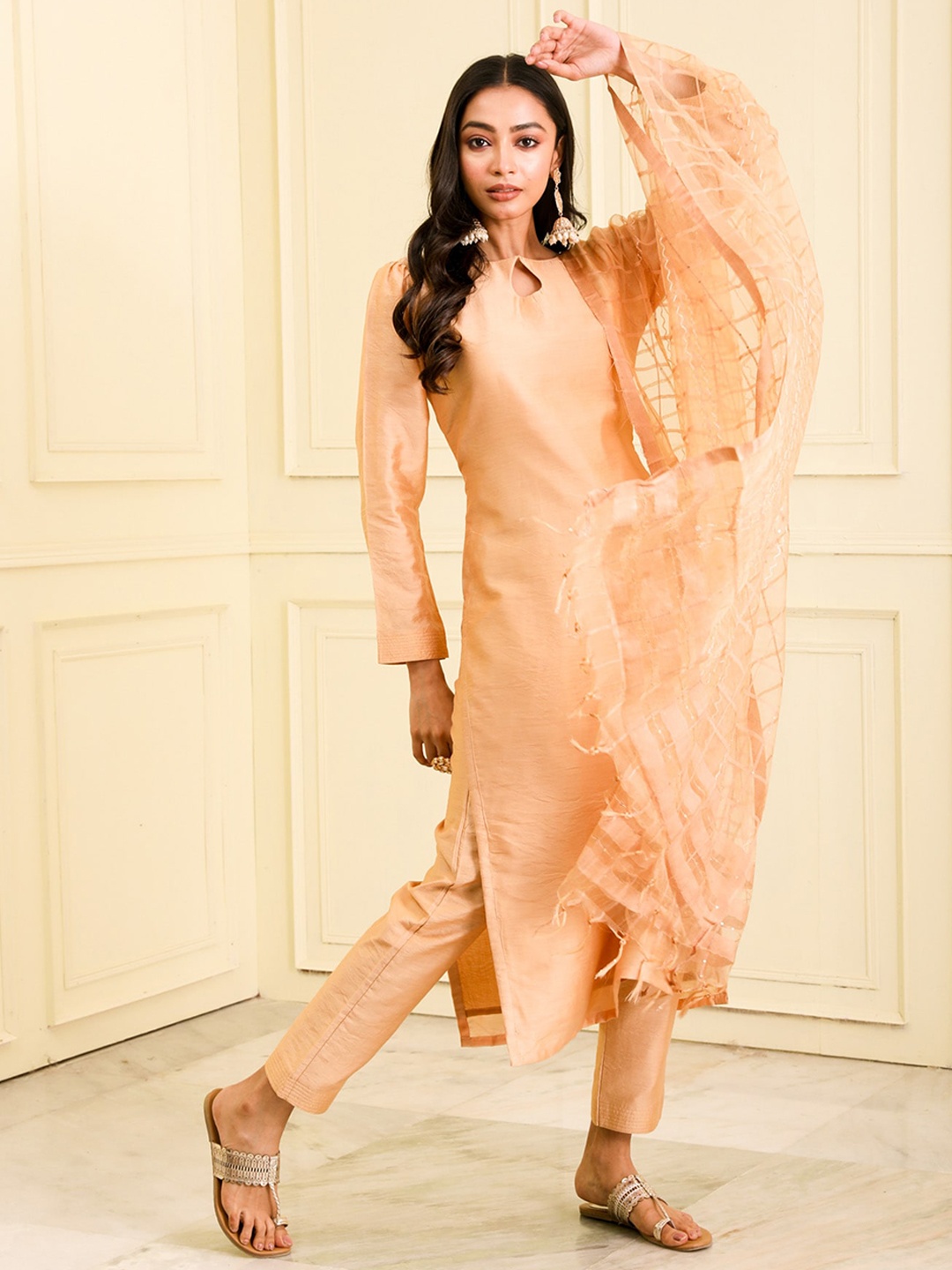 

BEATITUDE Keyhole Neck Straight Kurta with Trousers, Peach