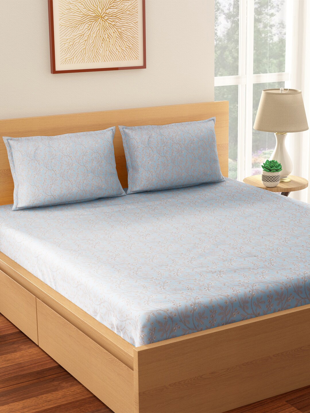 

Living scapes by Pantaloons Blue & Grey Ethnic Motifs King Bedsheet With 2 Pillow Covers