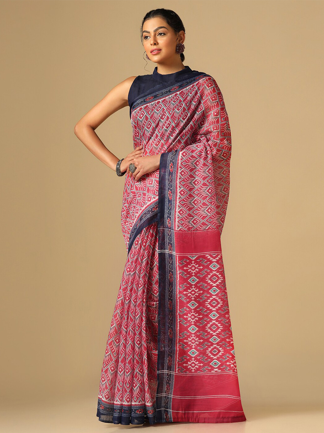

Satrani Ethnic Motifs Saree, Red
