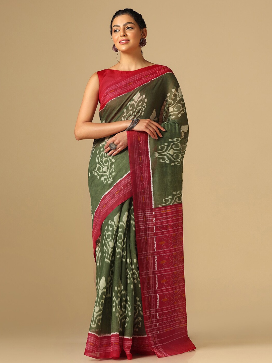 

Satrani Ethnic Motifs Printed Saree, Green