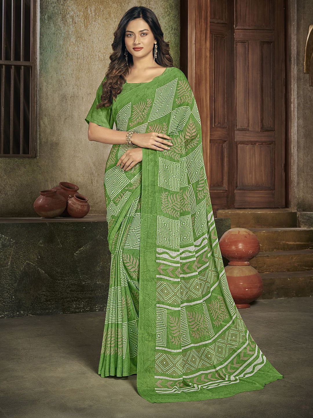 

Satrani Ethnic Motifs Printed Poly Chiffon Saree, Green