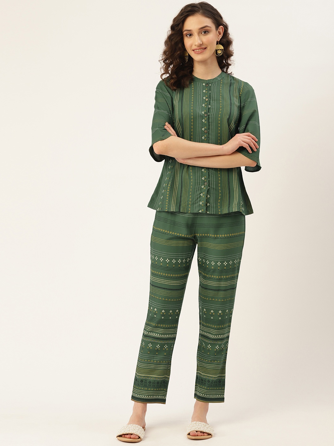 

ZIZO By Namrata Bajaj Printed Top & Trousers Co-ords, Green