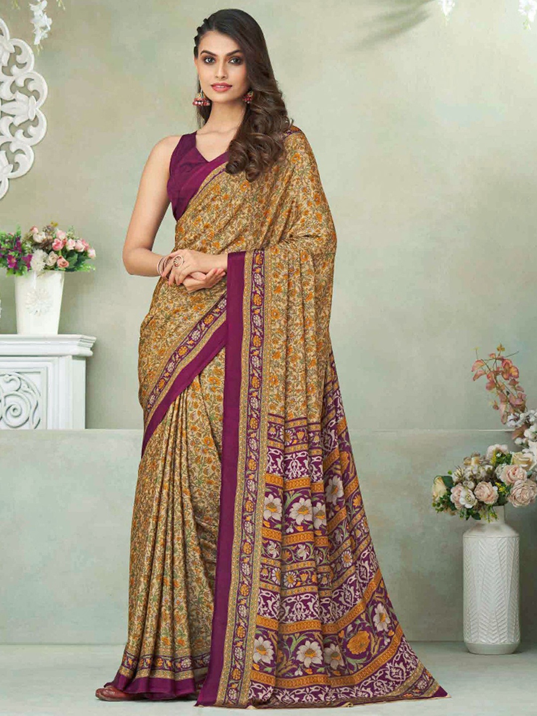 

Satrani Floral Printed Silk Blend Saree, Beige