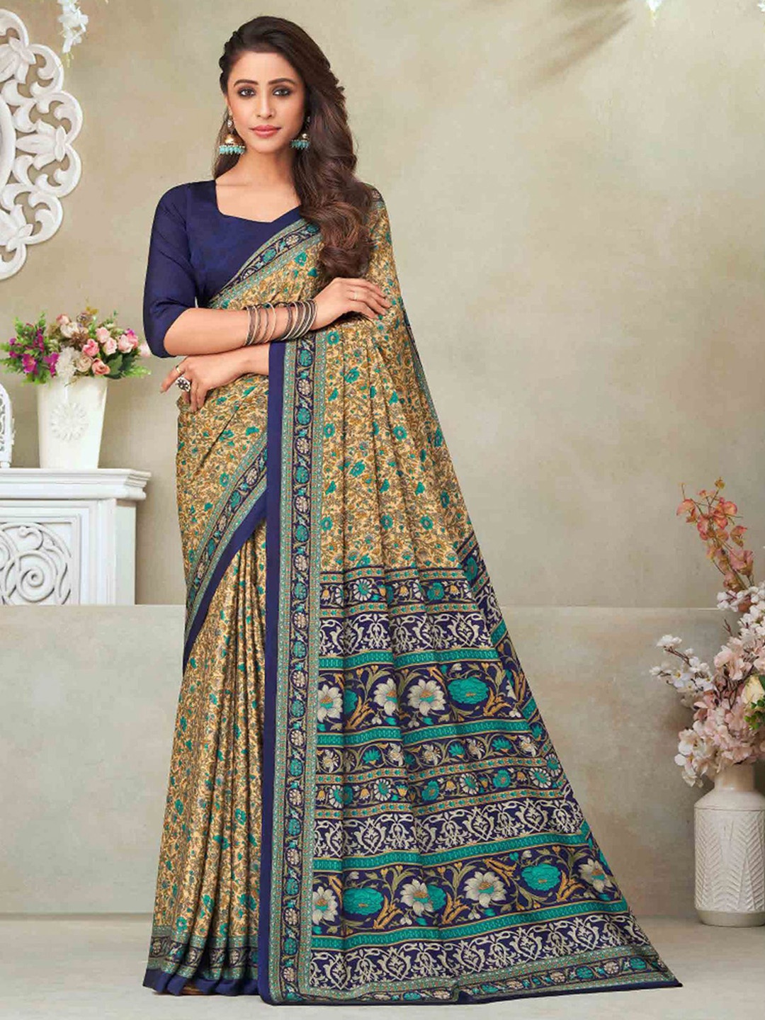 

Satrani Floral Printed Silk Blend Saree, Beige