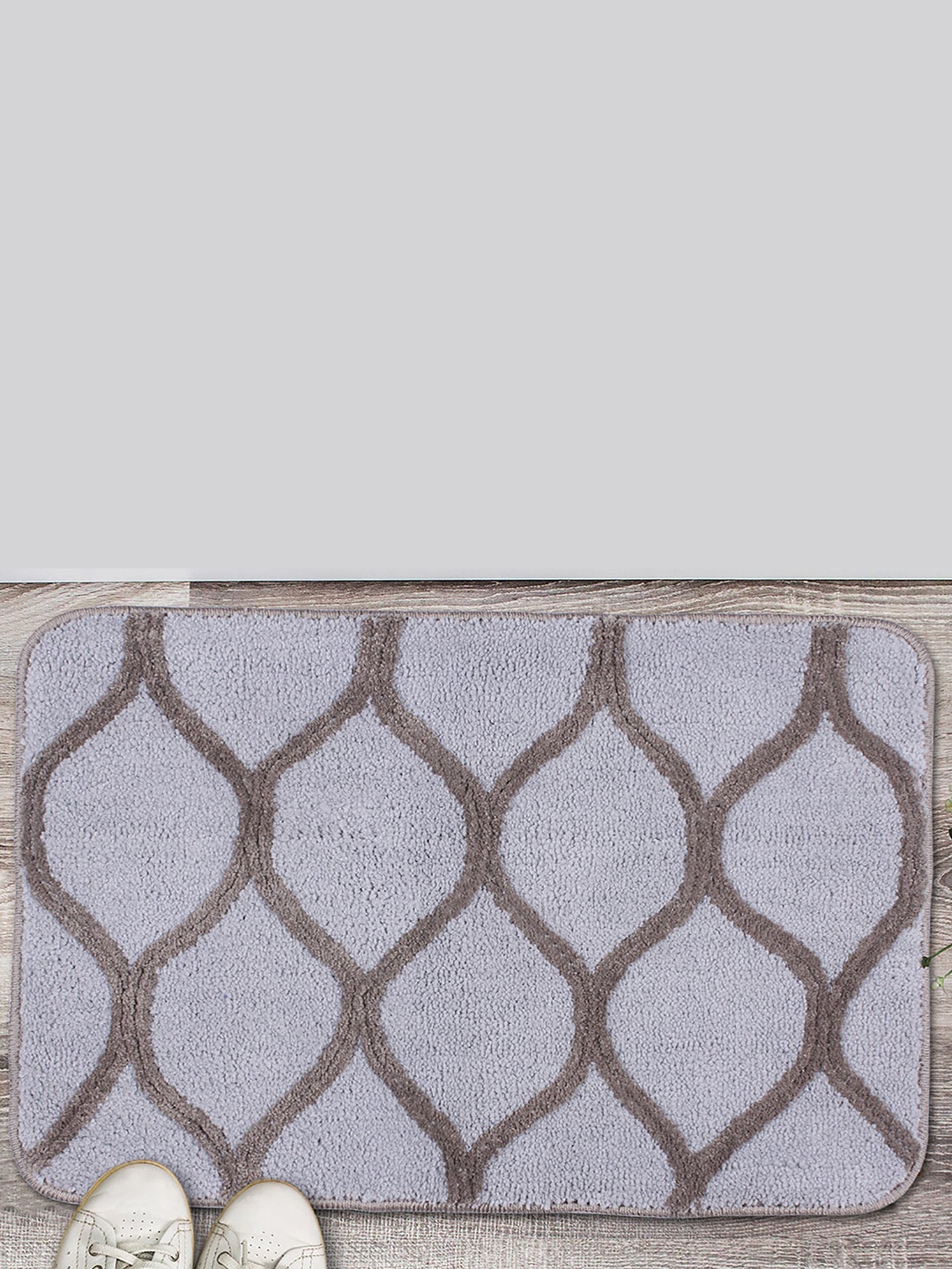 

Saral Home Grey Textured Bath-Door Mat