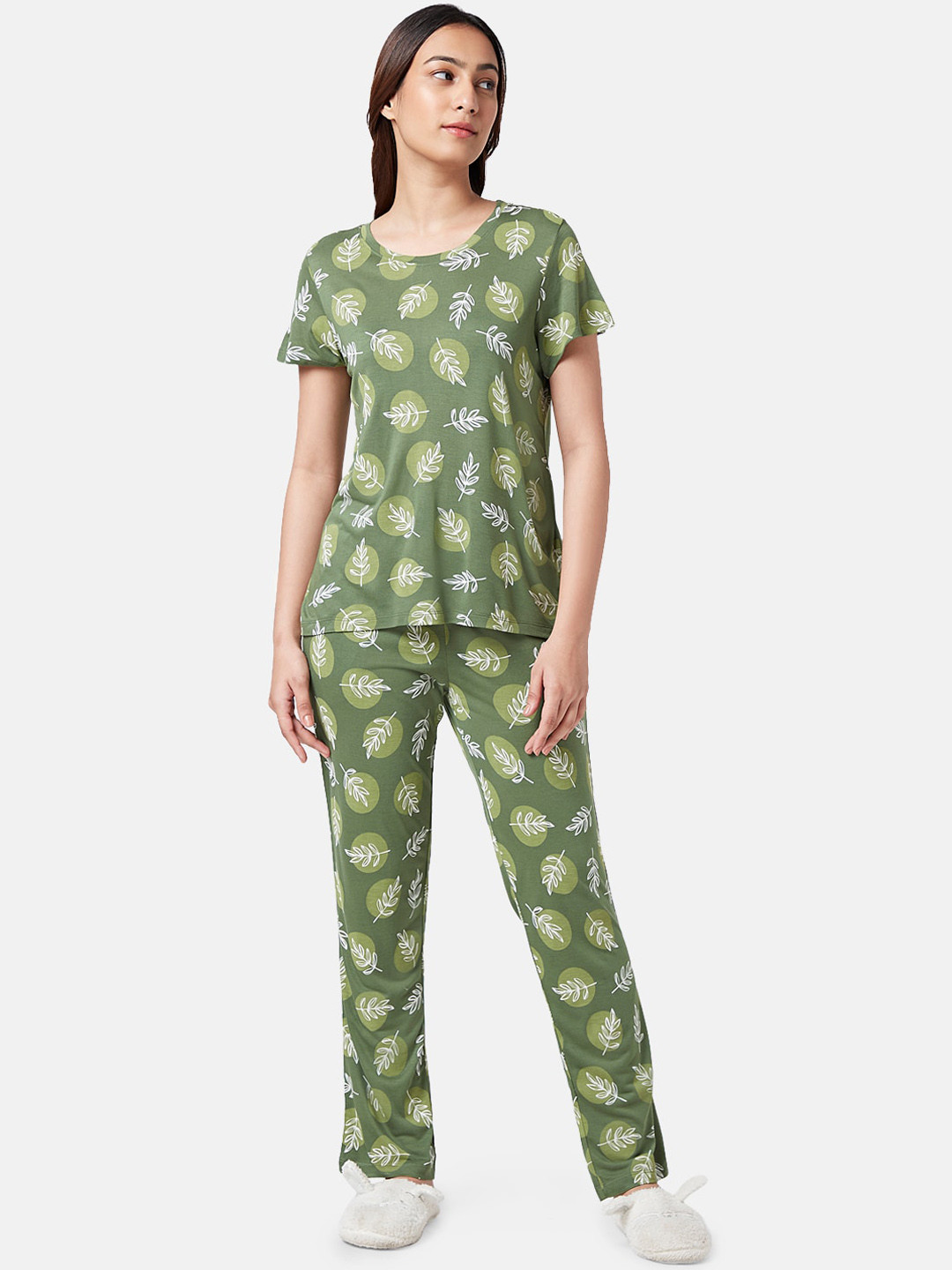 

Dreamz by Pantaloons Floral Printed Night Suit, Olive