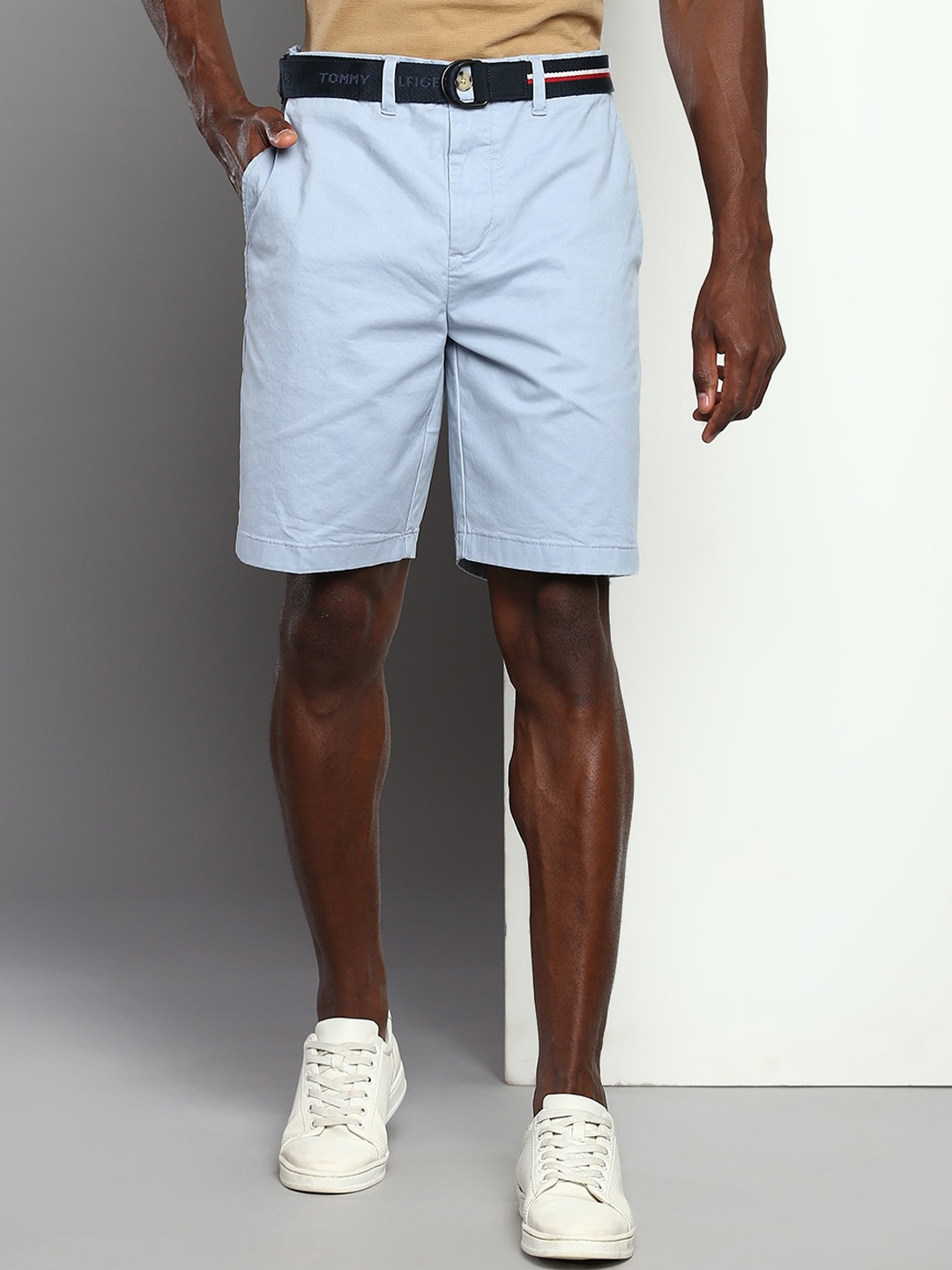 

Tommy Hilfiger Men Mid-Rise Pure Cotton Chino Shorts, Blue