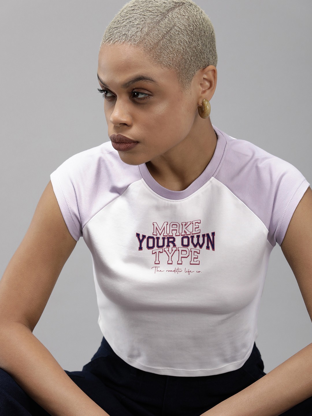

Roadster Lavender Typography Printed Slim Fit T-shirt, Off white