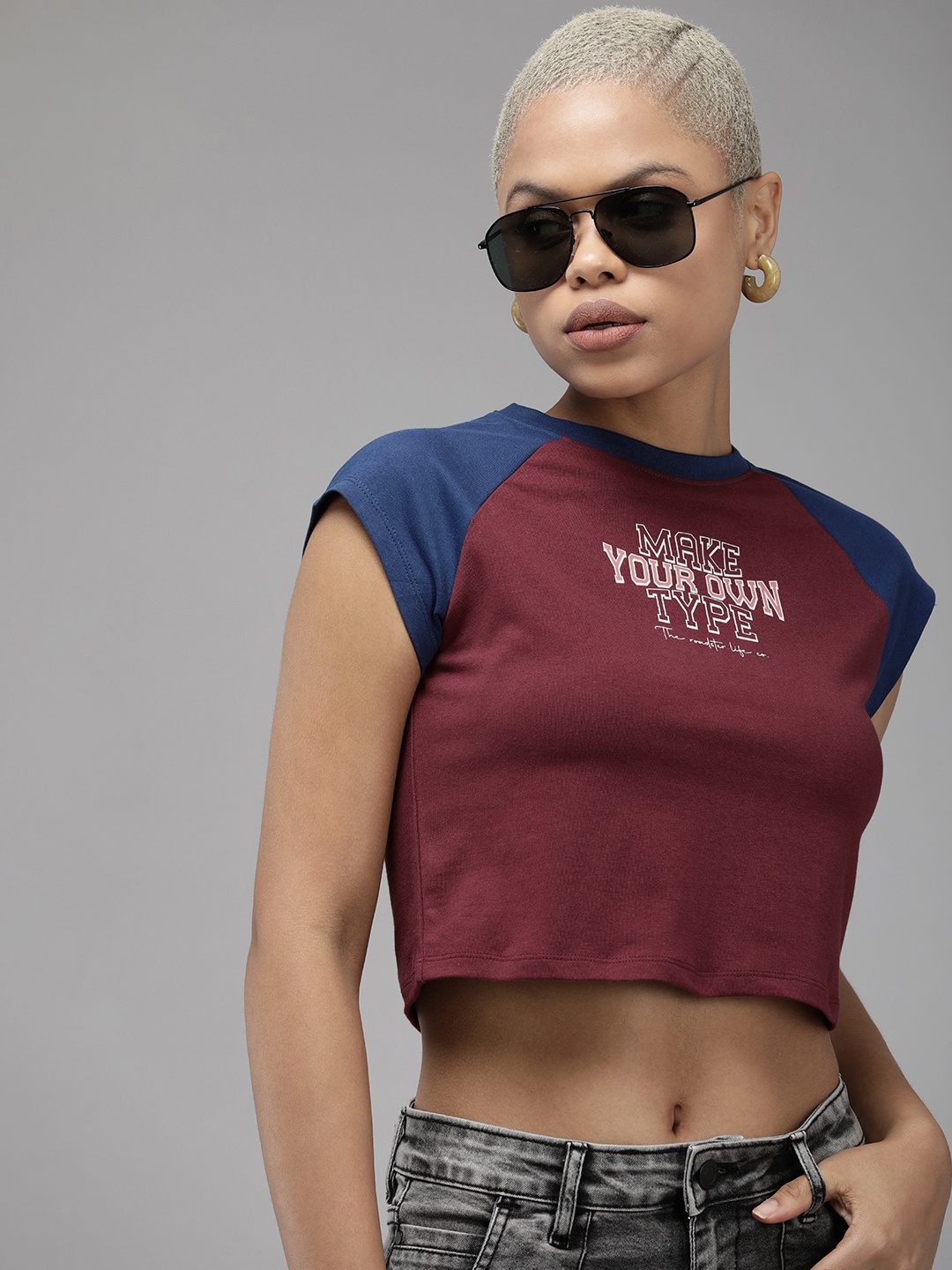 

Roadster Typography Printed Slim Fit T-shirt, Burgundy