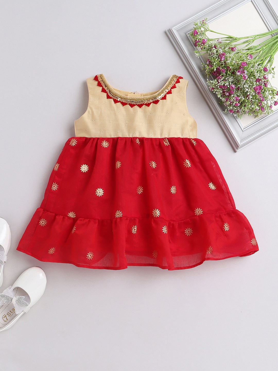 

MANY FROCKS & Infant Girls Floral Printed Pure Cotton A-Line Dress, Cream