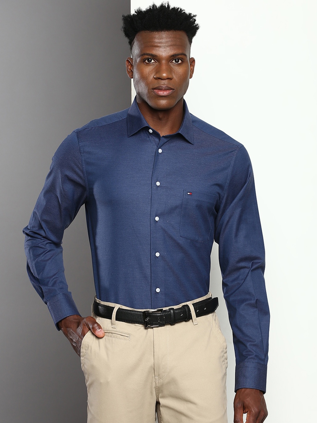 

Tommy Hilfiger Regular Fit Pure Cotton Formal Shirt, Navy blue
