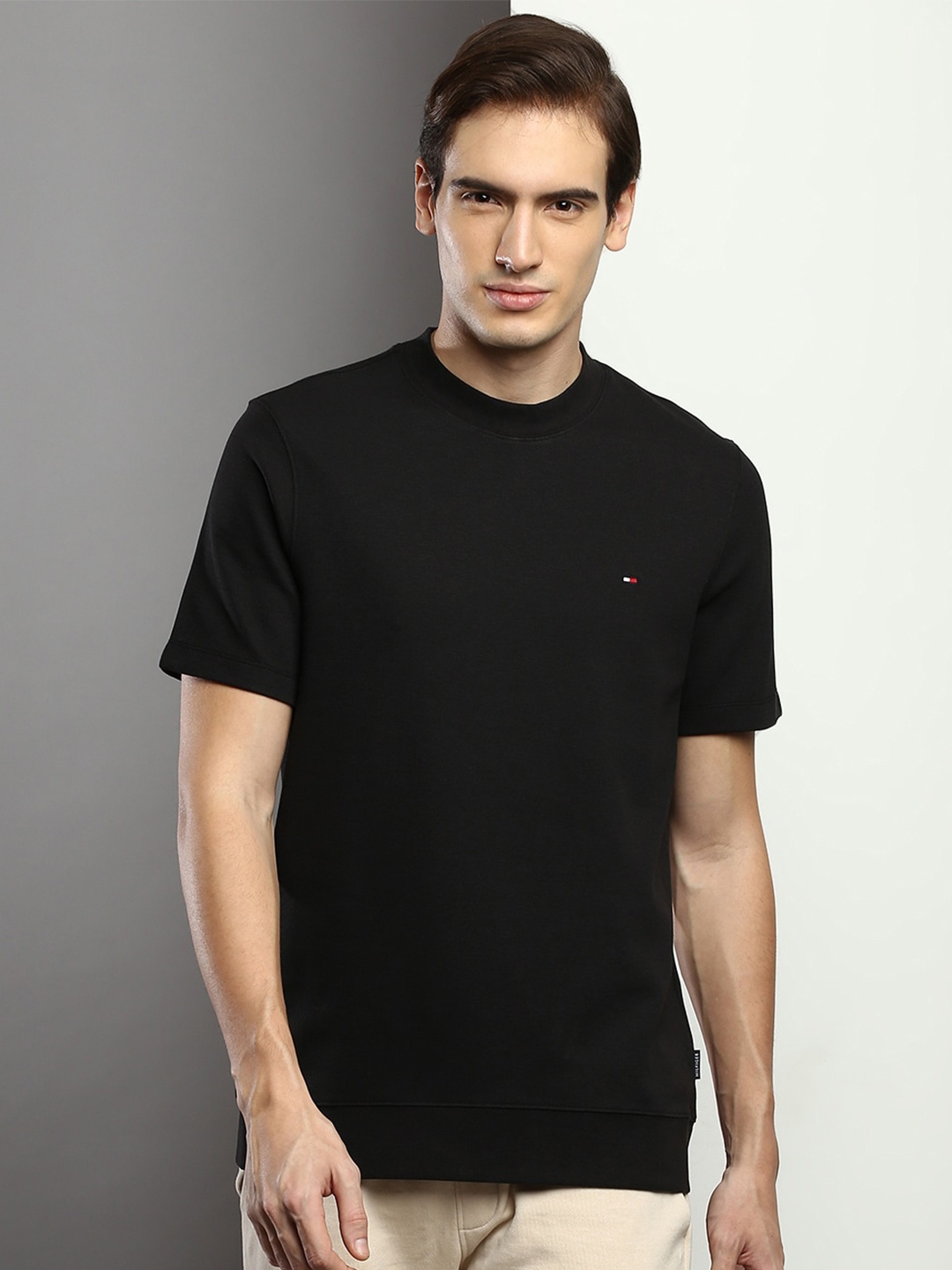 

Tommy Hilfiger Round Neck Regular Fit T-shirt, Black