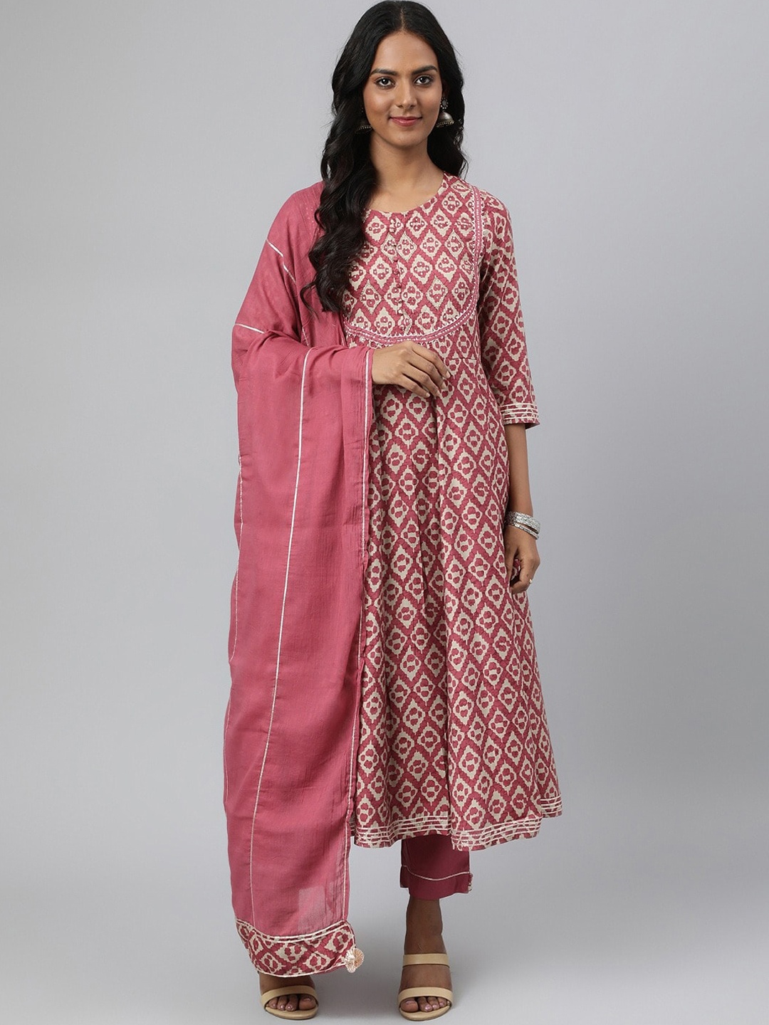 

Readiprint Fashions Ethnic Motifs Printed Sequinned Kurta With Trousers & Dupatta, Burgundy