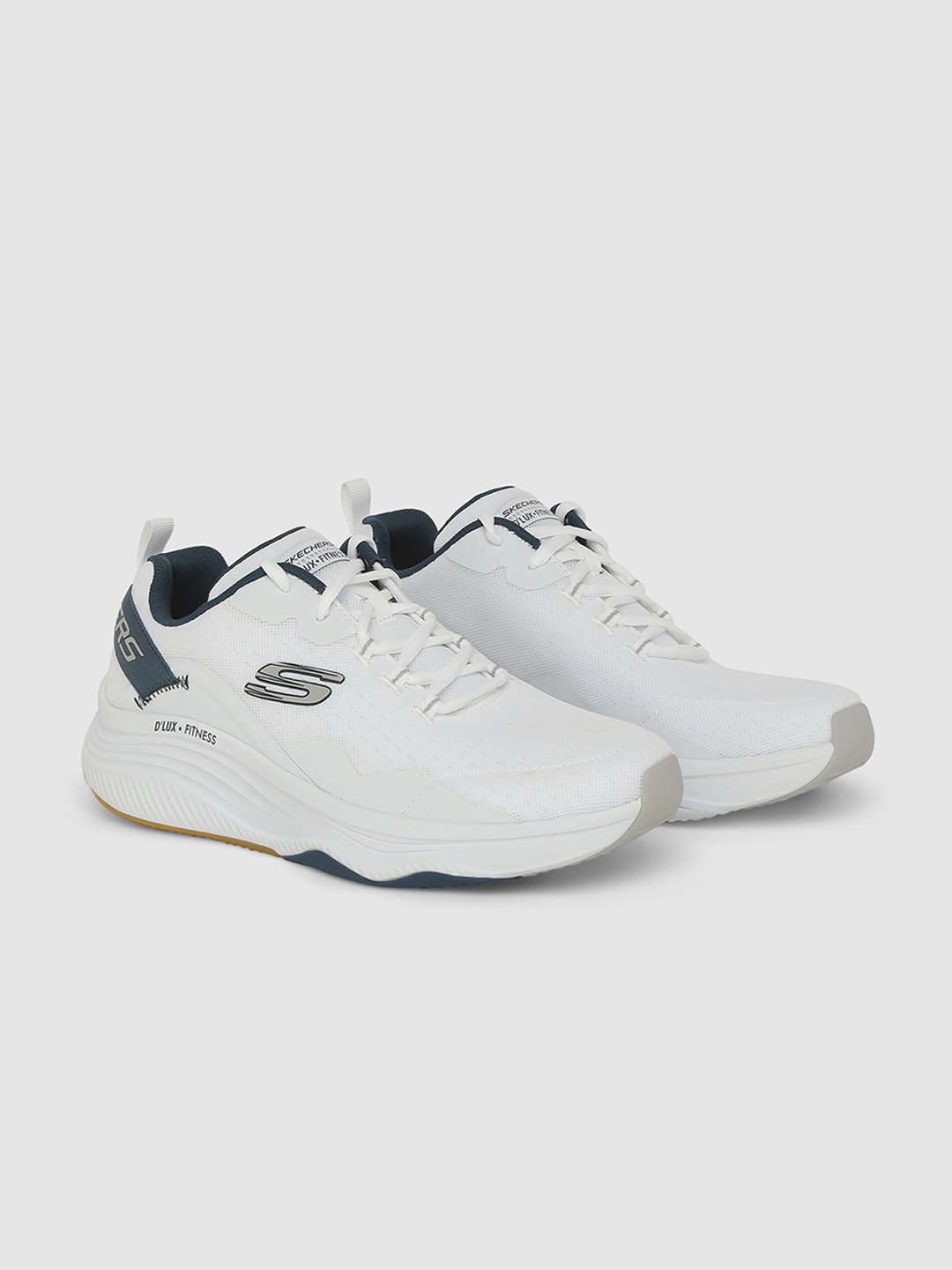 

Skechers Men D'Lux Fitness Roam Free Casual Lace Up Shoe, White