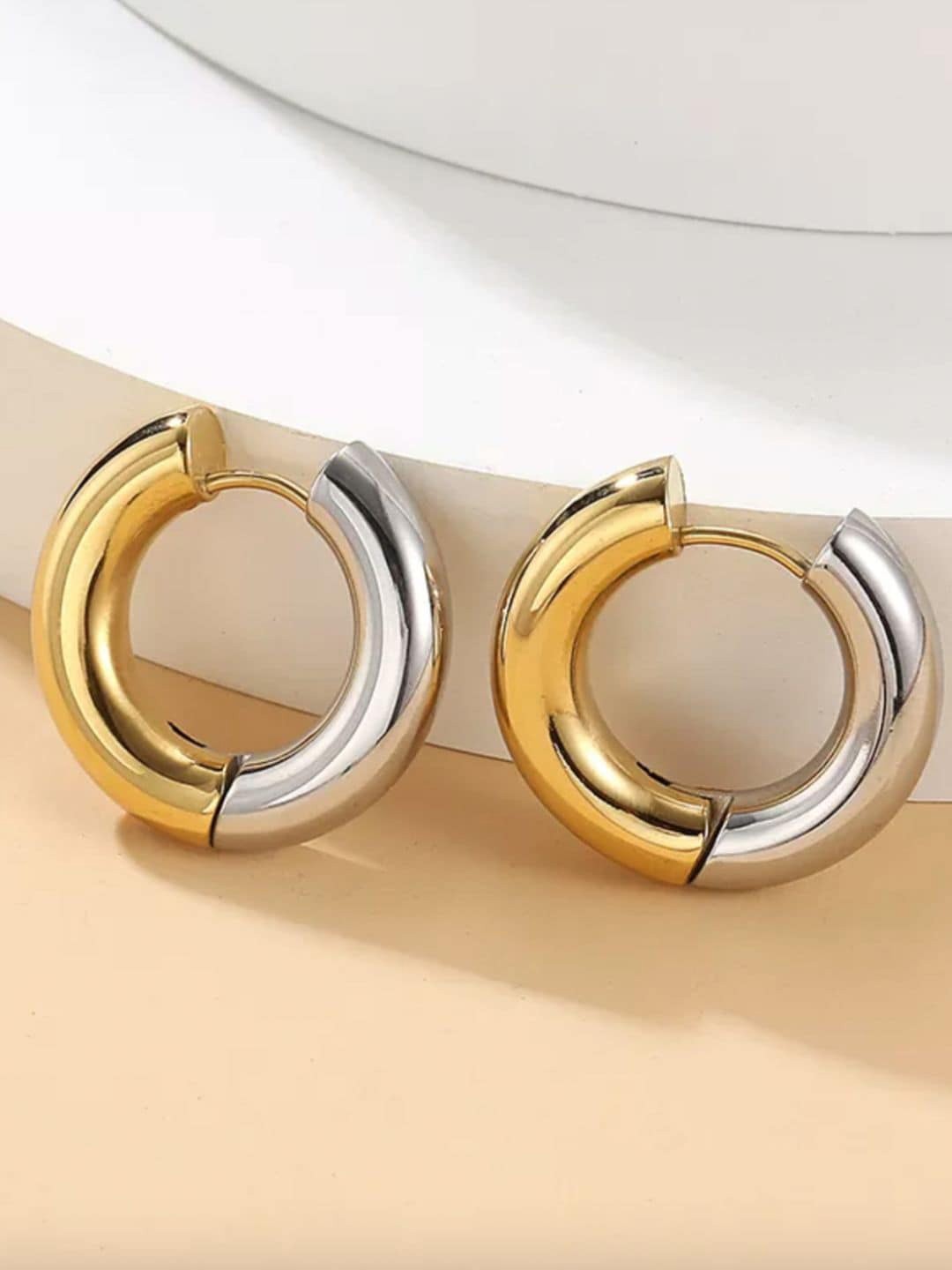 

Mueras Gold-Plated Circular Hoop Earrings