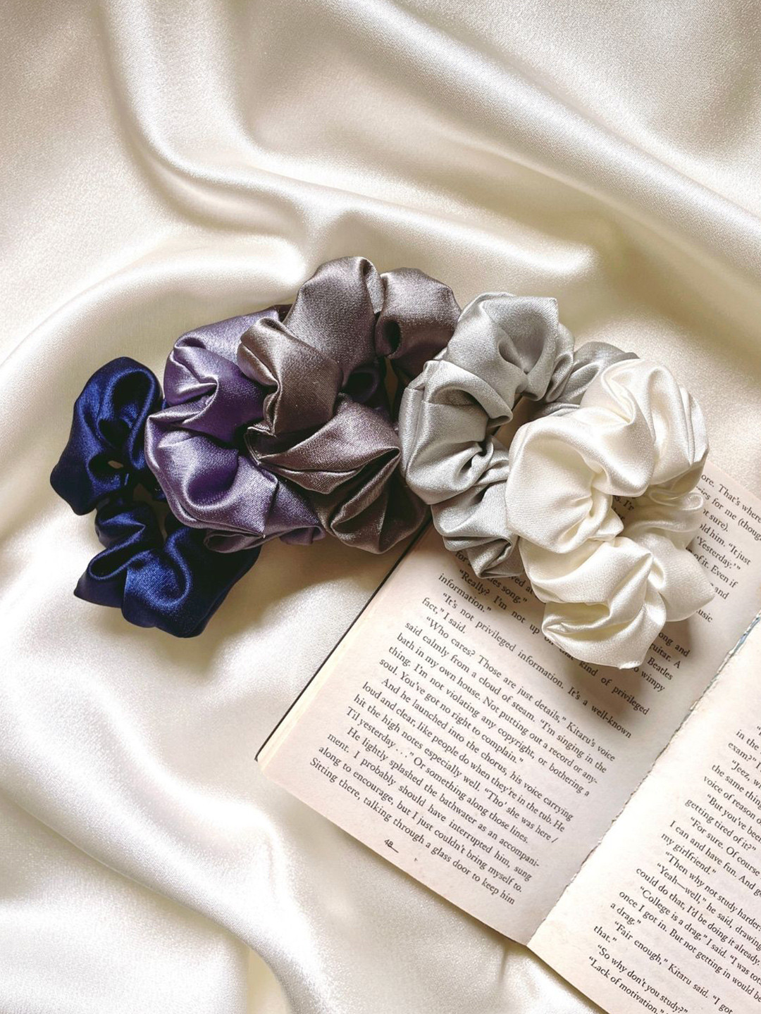 

Mueras Women Set of 5 Silk Satin Scrunchies, Blue