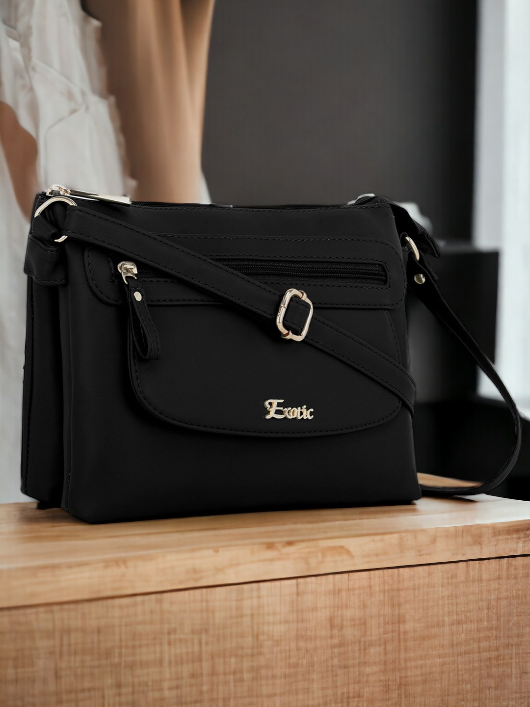 

Exotic Structured Sling Bag, Black