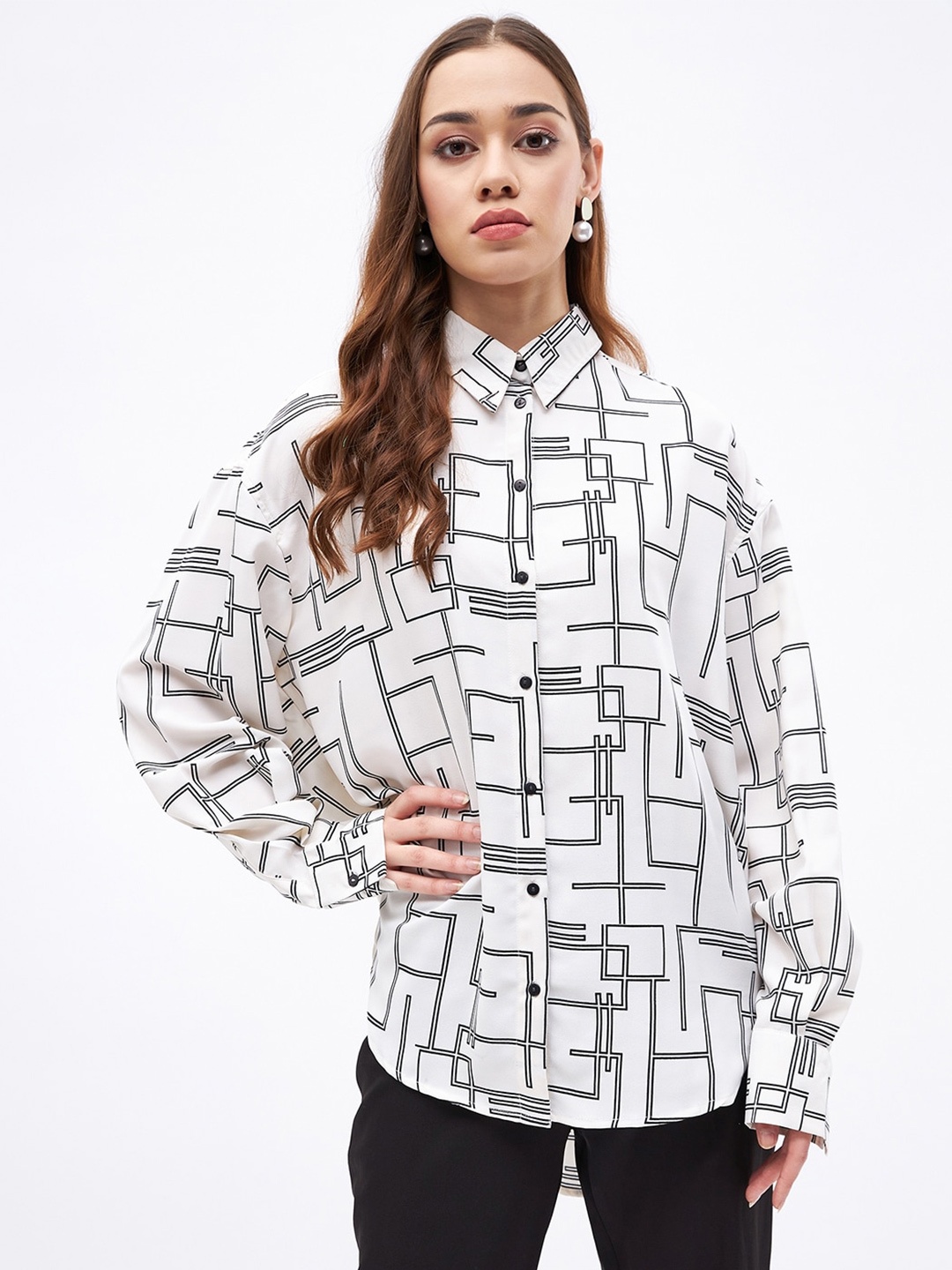 

JUNE & HARRY Spread Collar Geometric Printed Oversized Boxy Casual Shirt, White