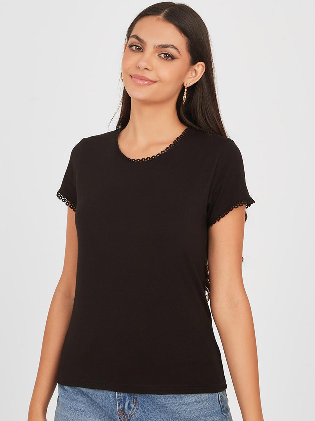 

Styli Women Black Slim Fit T-shirt
