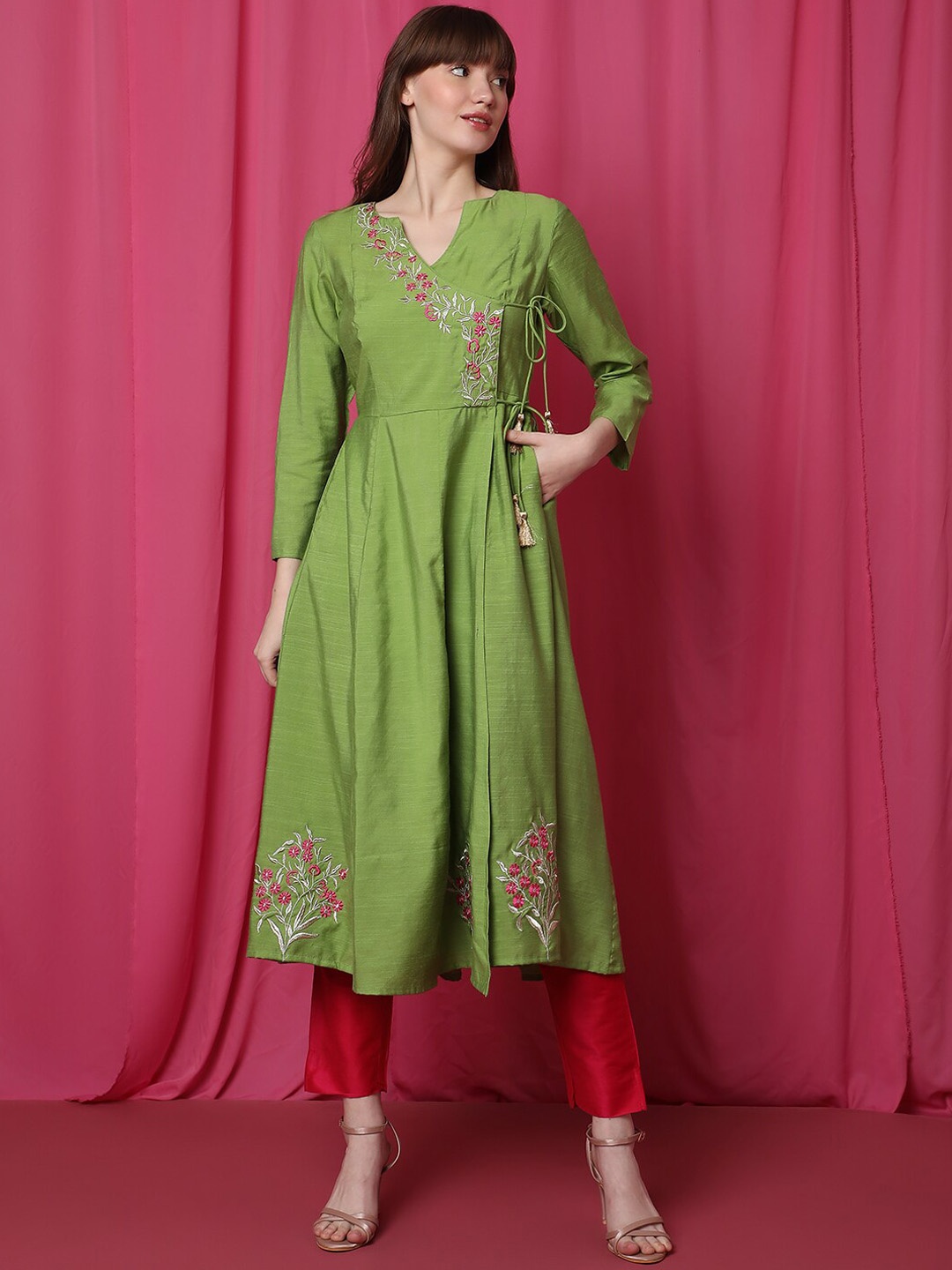 

Indifusion Floral Embroidered Angrakha Kurta, Green