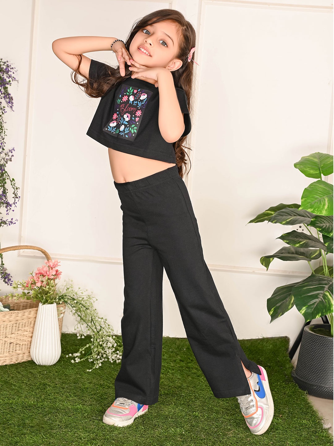 

LilPicks Girls Printed Cotton Top With Trousers, Black