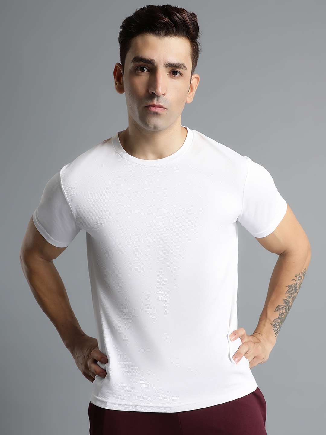 

hummel Round Neck Casual T-shirt, White