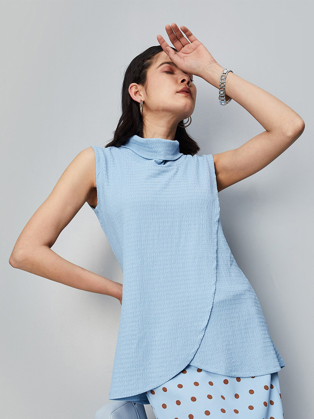 

max High Neck Sleeveless Wrap Top, Blue