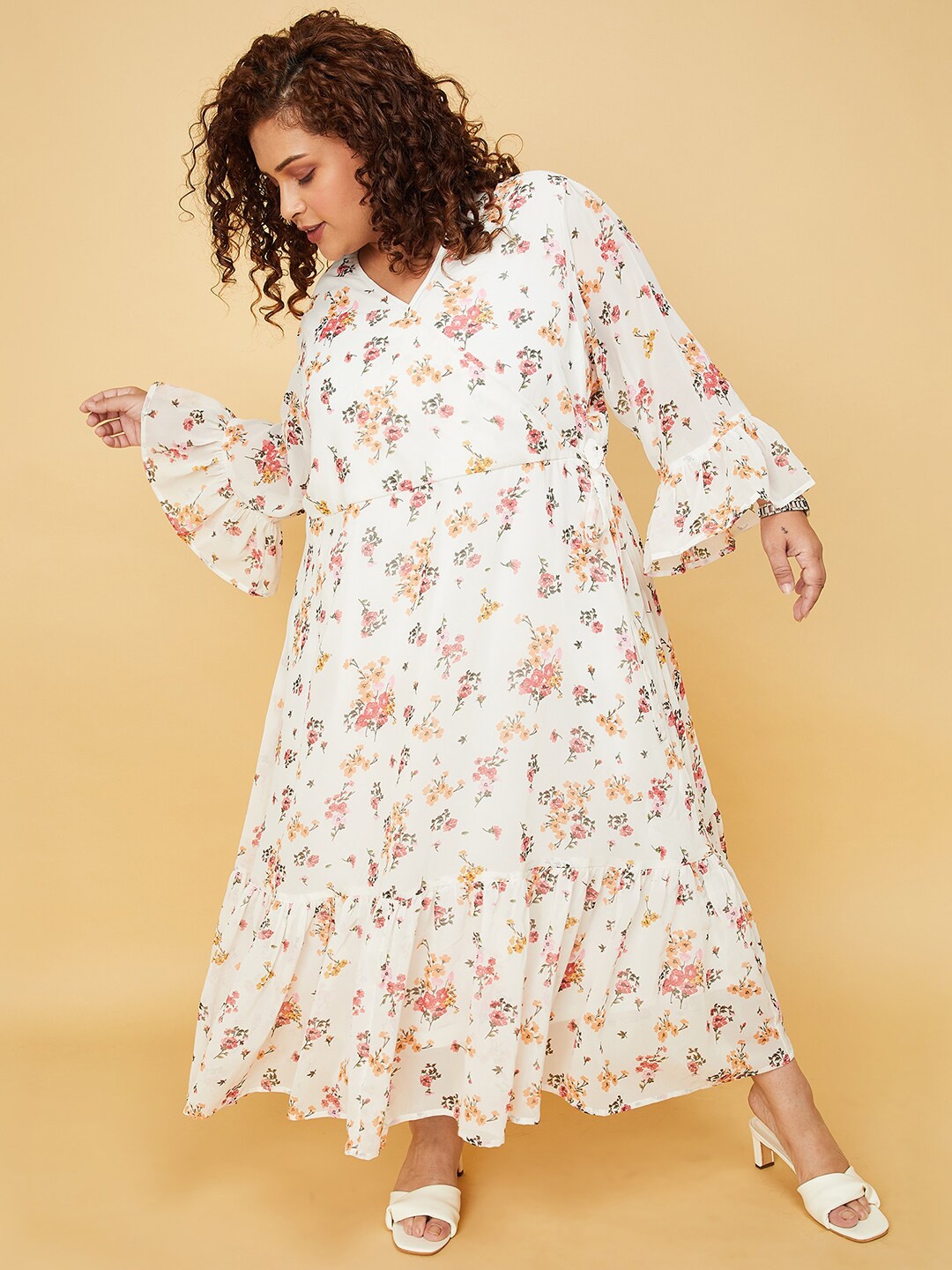 

max Plus Size Floral Printed V-Neck Bell Sleeve Wrap Maxi Dress, White