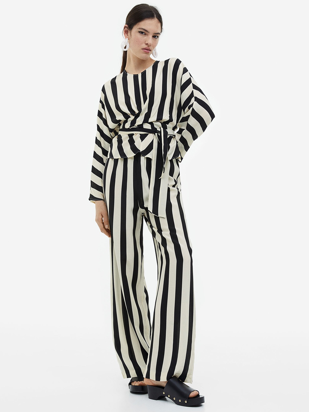 

H&M Women Wide Pull-On Trousers, Black