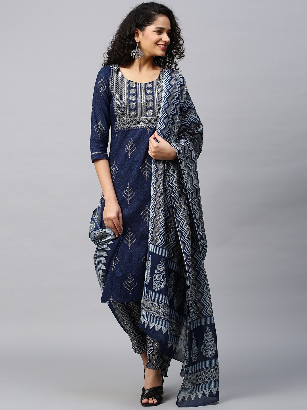 

INDYES Ethnic Motifs Printed Sequinned Screen Pure Cotton Kurta with Trousers & Dupatta, Navy blue